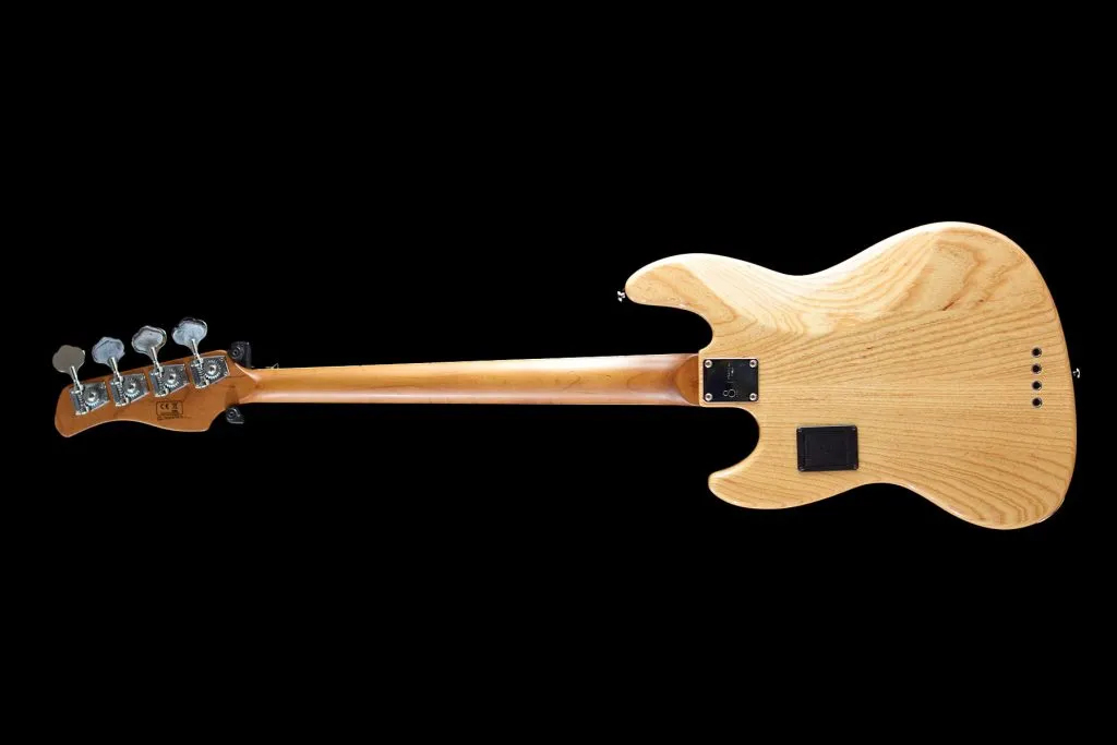 MARCUS MILLER V8-4